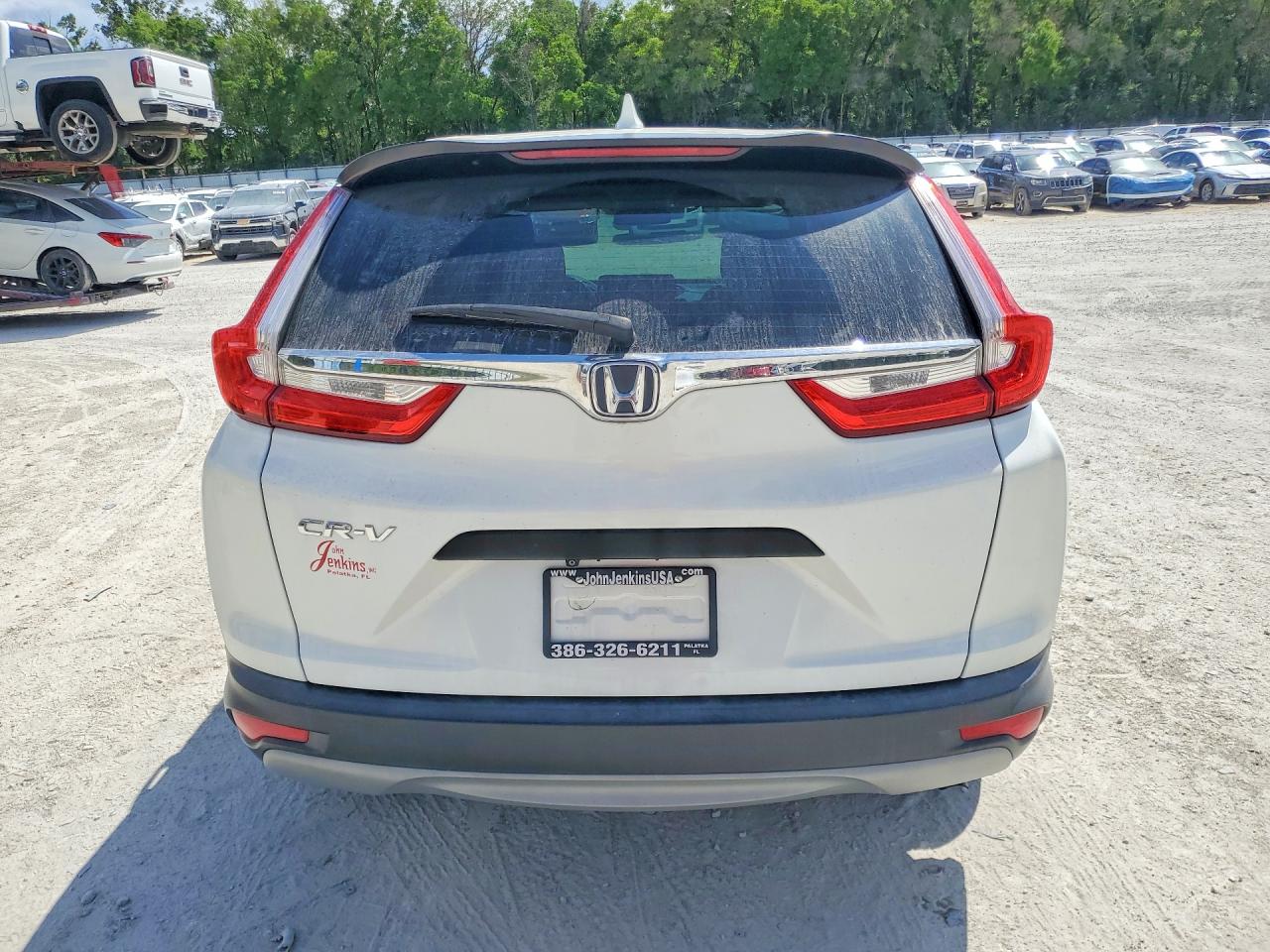 2018 HONDA CR-V LX photo 11