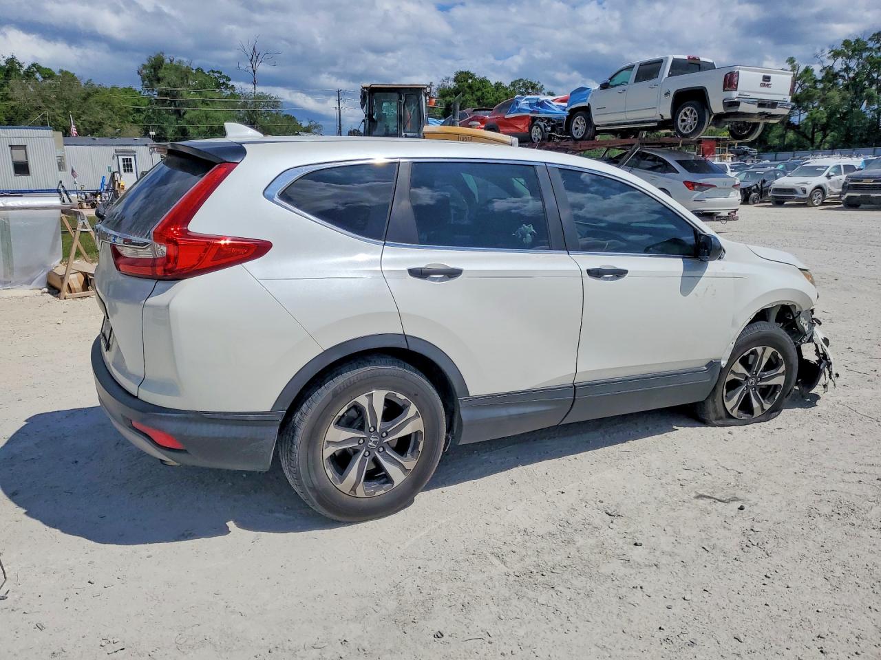 2018 HONDA CR-V LX photo 5
