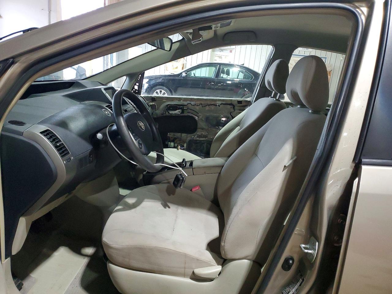2009 TOYOTA PRIUS BASE photo 19