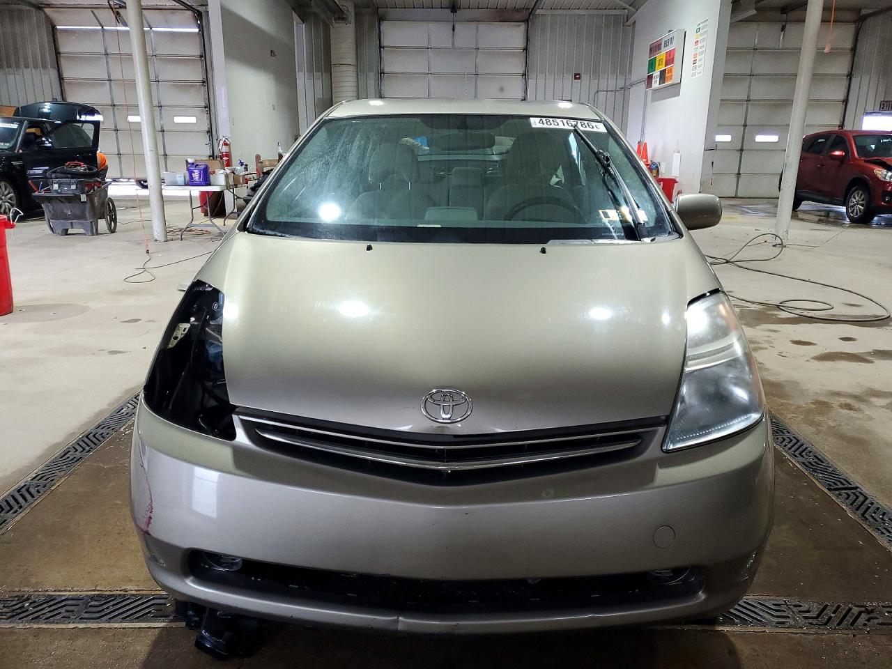 2009 TOYOTA PRIUS BASE photo 13