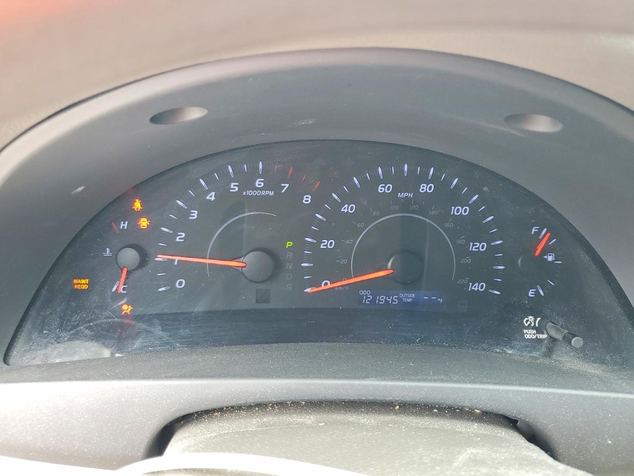 2010 TOYOTA CAMRY LE photo 17