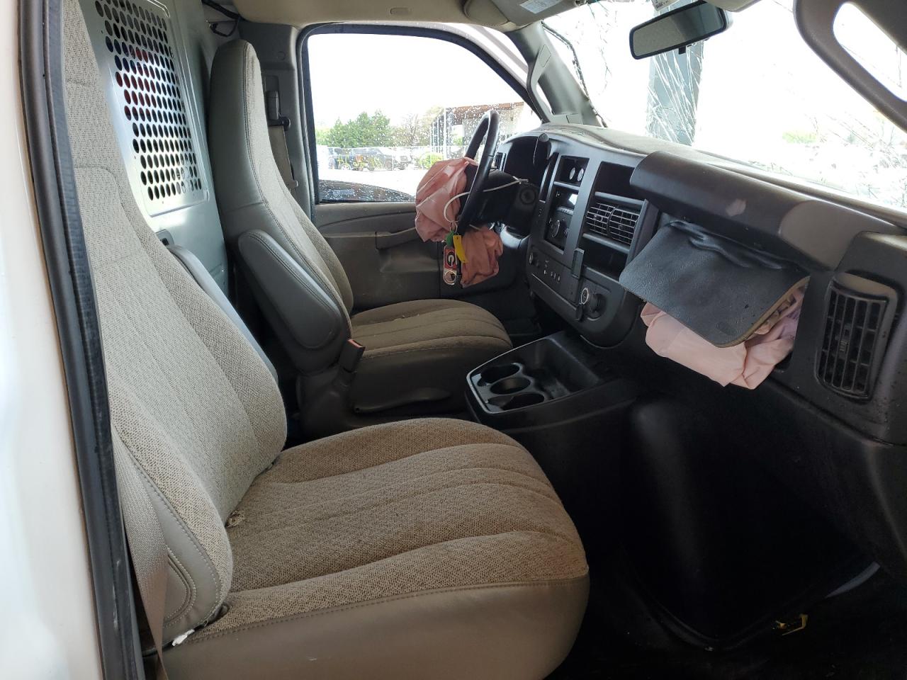 2020 CHEVROLET EXPRESS G3500 photo 19
