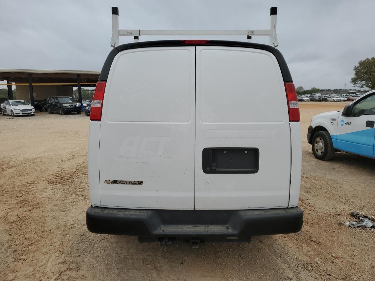 2020 CHEVROLET EXPRESS G3500 photo 16