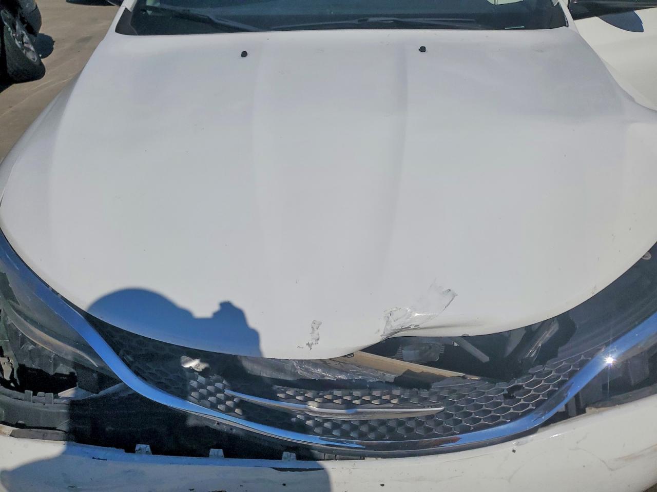 2016 CHRYSLER 200 LIMITED photo 21