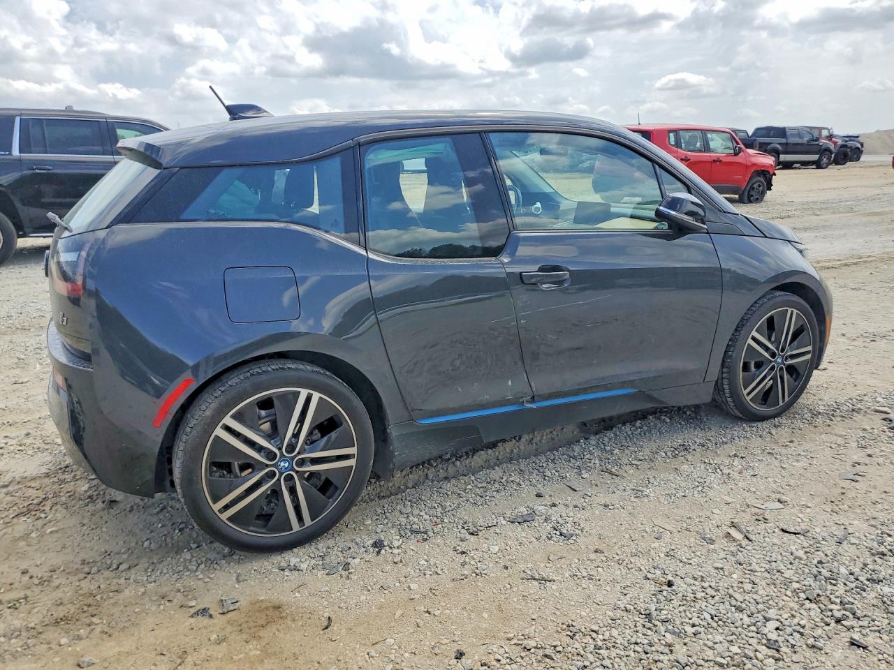 2015 BMW I3 BEV photo 3