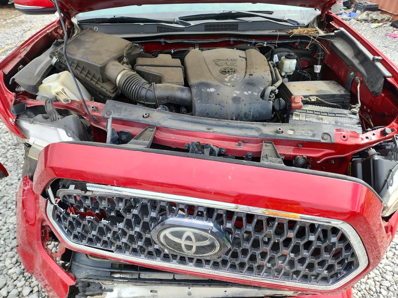 2019 TOYOTA TACOMA TRD SPORT photo 31
