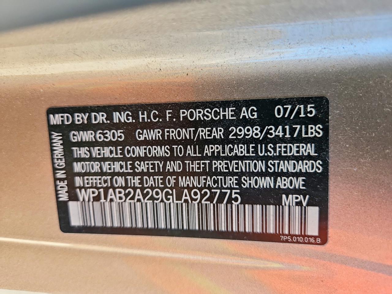 2016 PORSCHE CAYENNE S photo 25