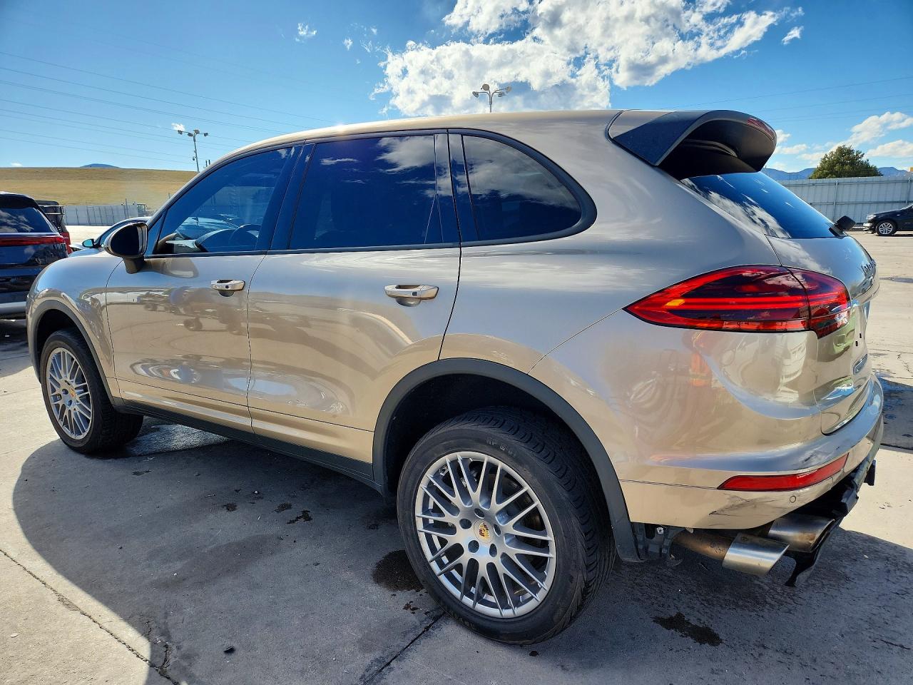 2016 PORSCHE CAYENNE S photo 3