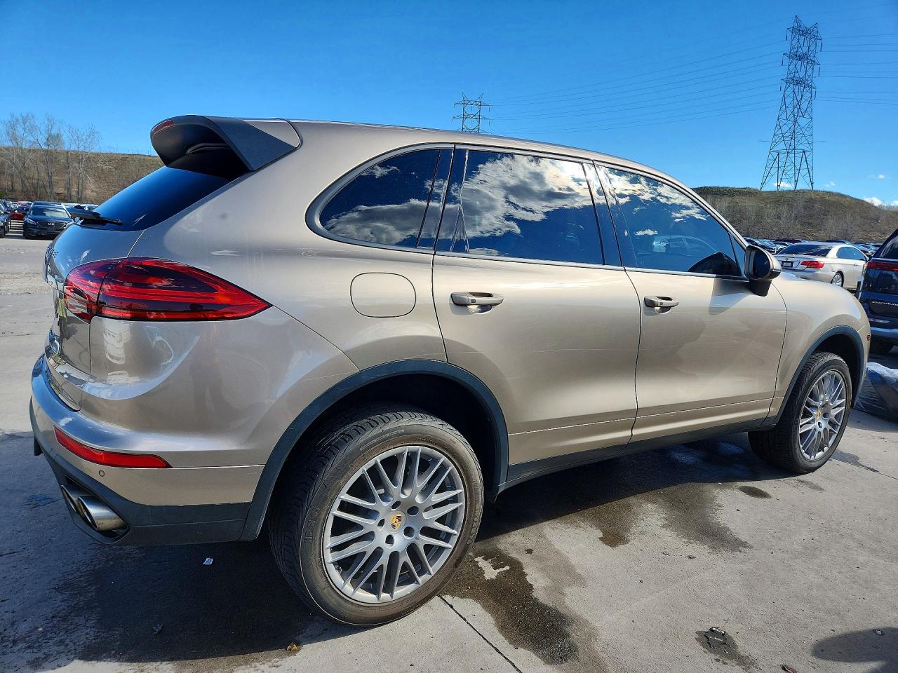 2016 PORSCHE CAYENNE S photo 5