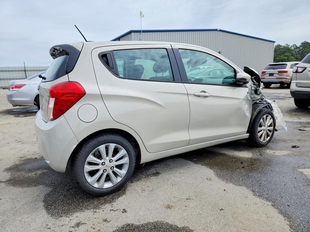2016 CHEVROLET SPARK 1LT photo 7