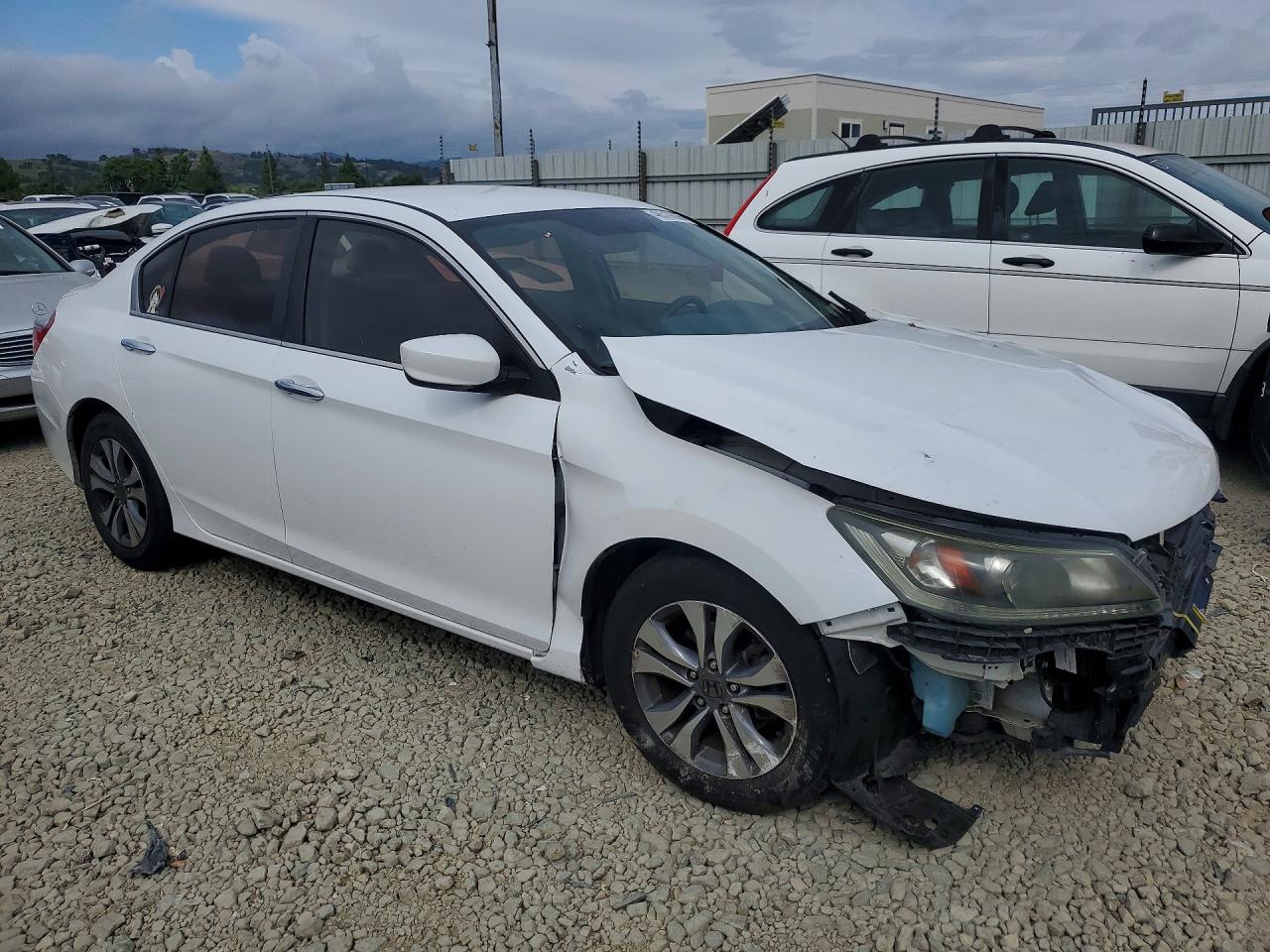 2015 HONDA ACCORD LX photo 7