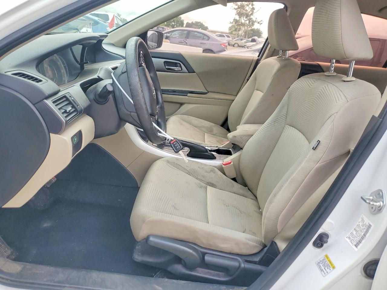 2015 HONDA ACCORD LX photo 13