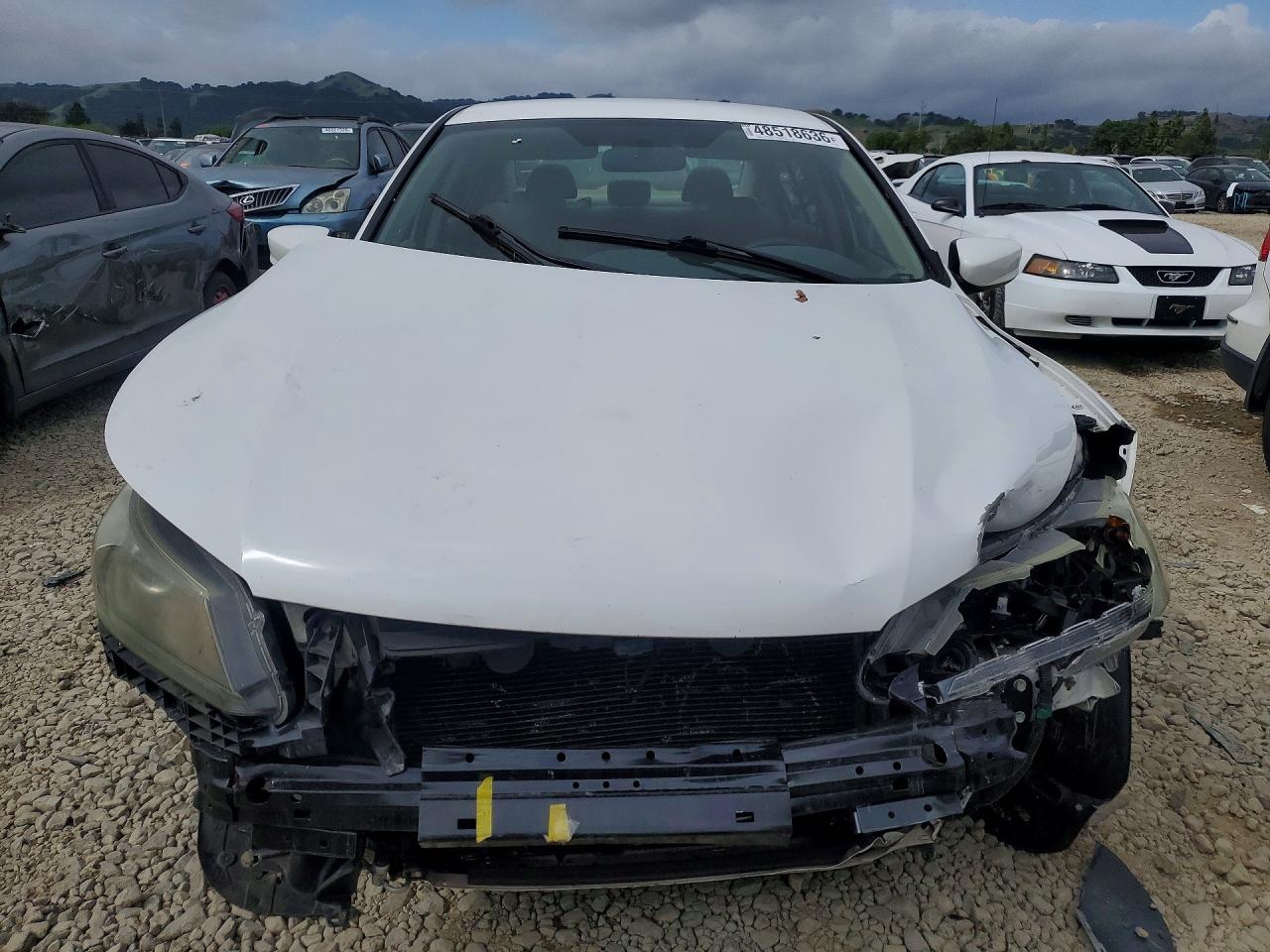 2015 HONDA ACCORD LX photo 9
