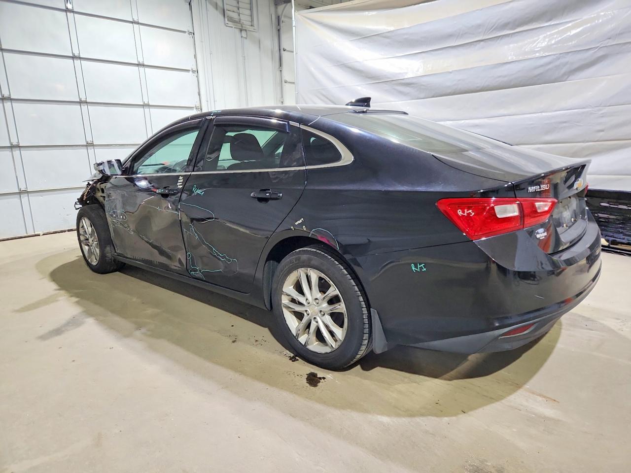 2018 CHEVROLET MALIBU LT photo 4