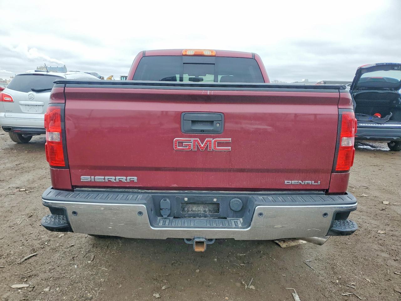 2015 GMC SIERRA K1500 DENALI photo 11