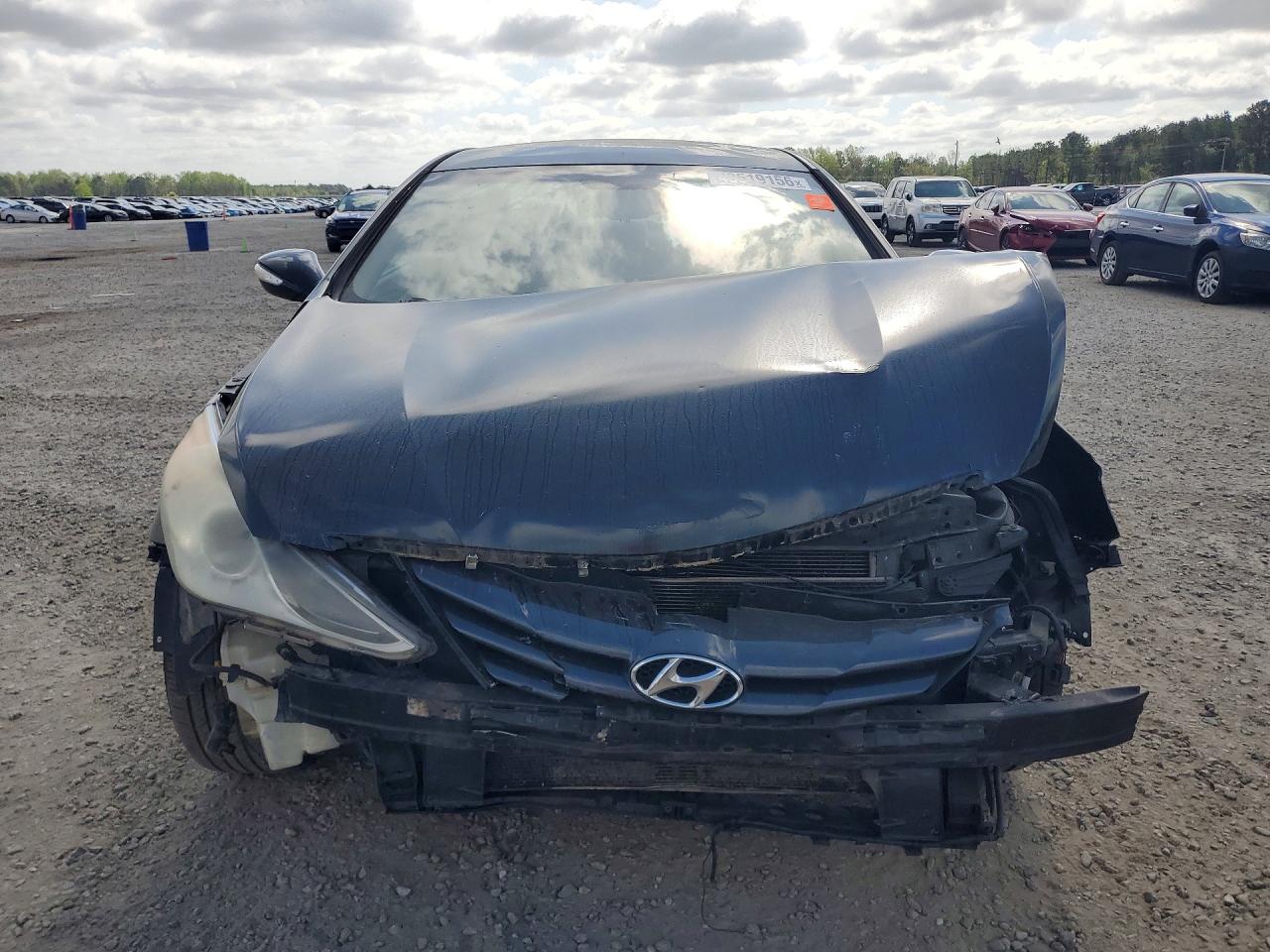 2014 HYUNDAI SONATA GLS photo 9