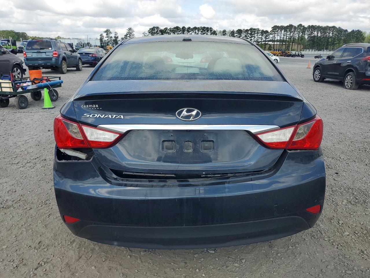2014 HYUNDAI SONATA GLS photo 11