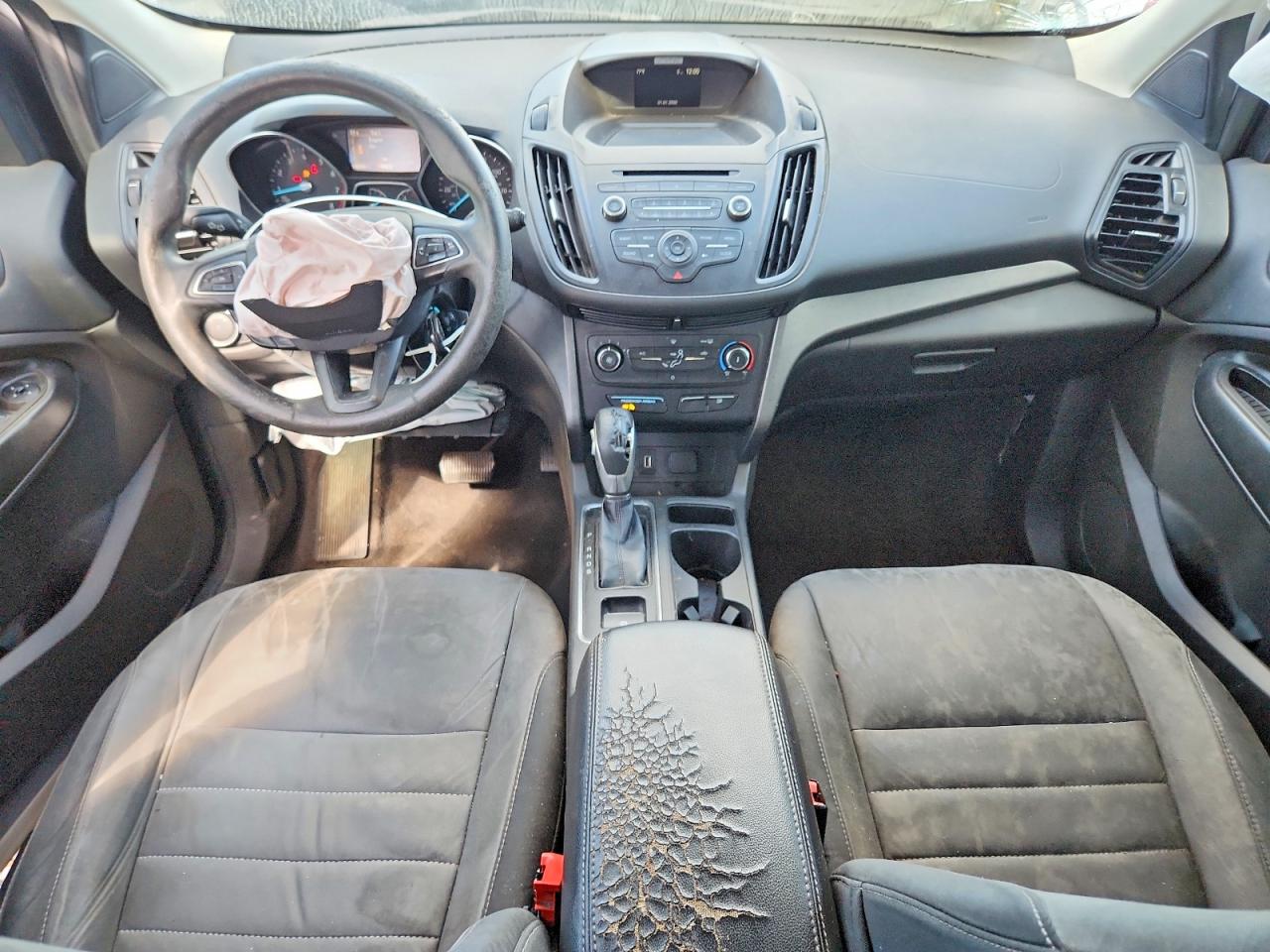 2017 FORD ESCAPE S photo 15