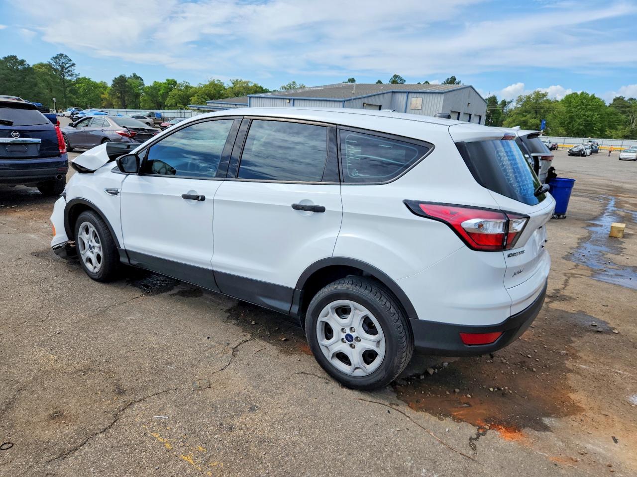 2017 FORD ESCAPE S photo 3