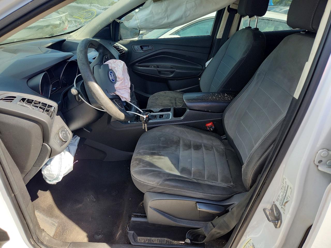2017 FORD ESCAPE S photo 13