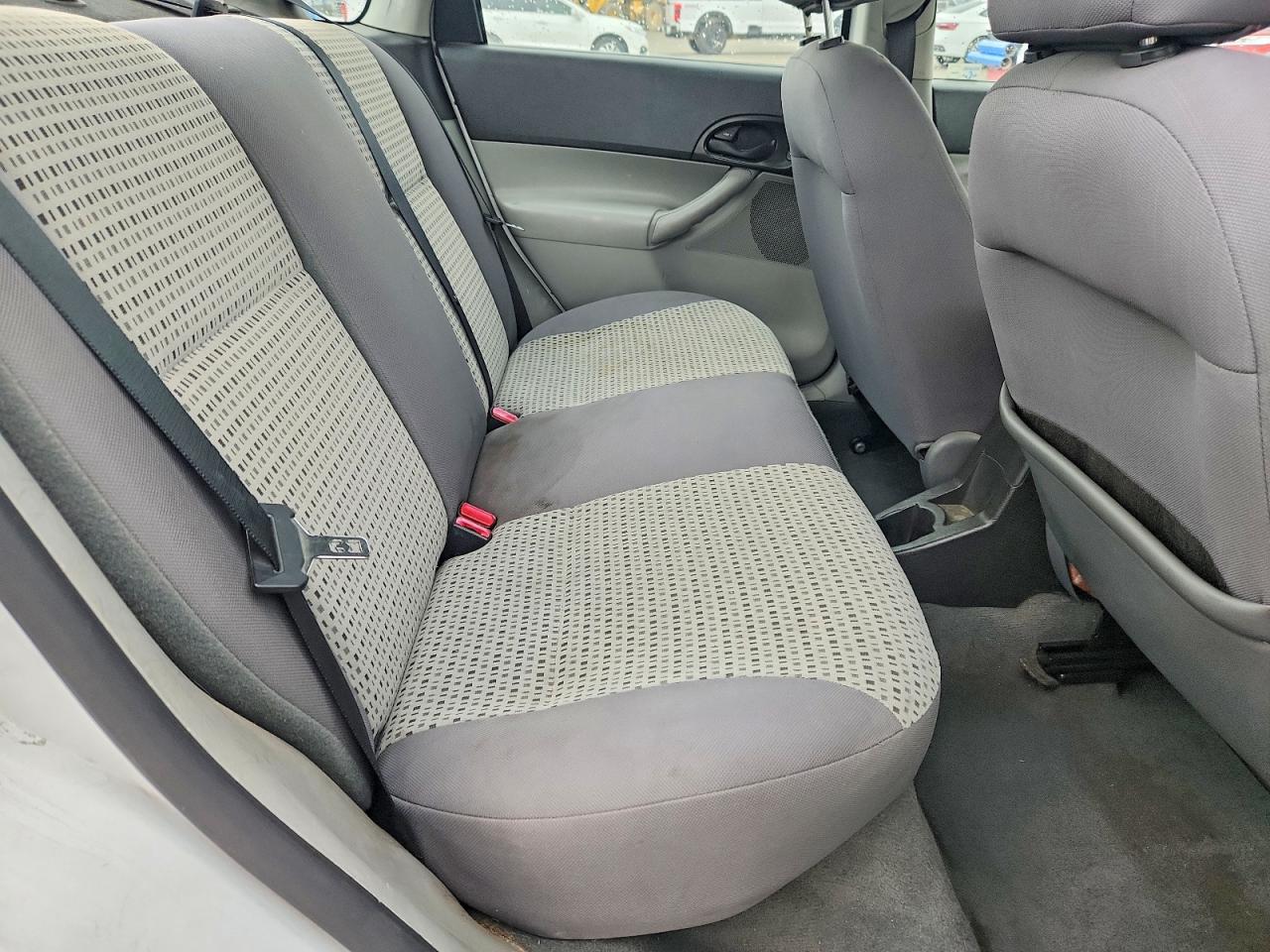 2007 FORD FOCUS ZX4 photo 28