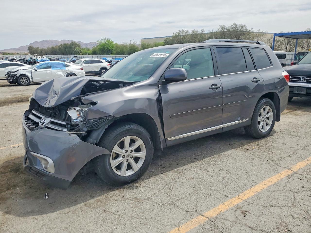2013 TOYOTA HIGHLANDER