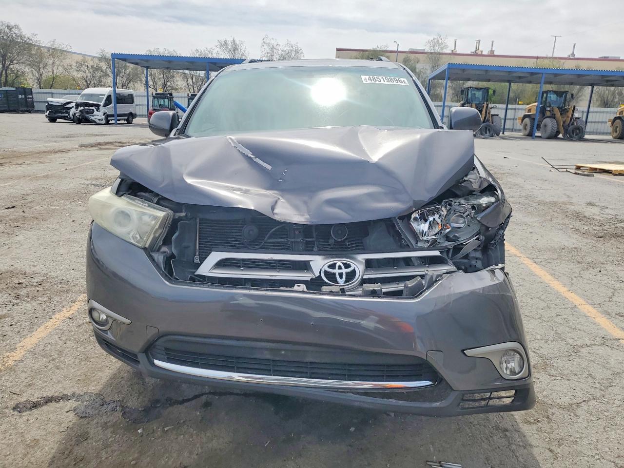 2013 TOYOTA HIGHLANDER SE photo 13