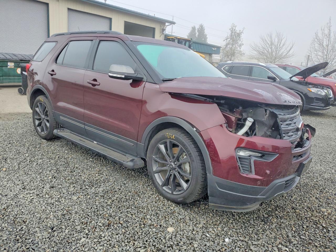 2018 FORD EXPLORER XLT photo 4