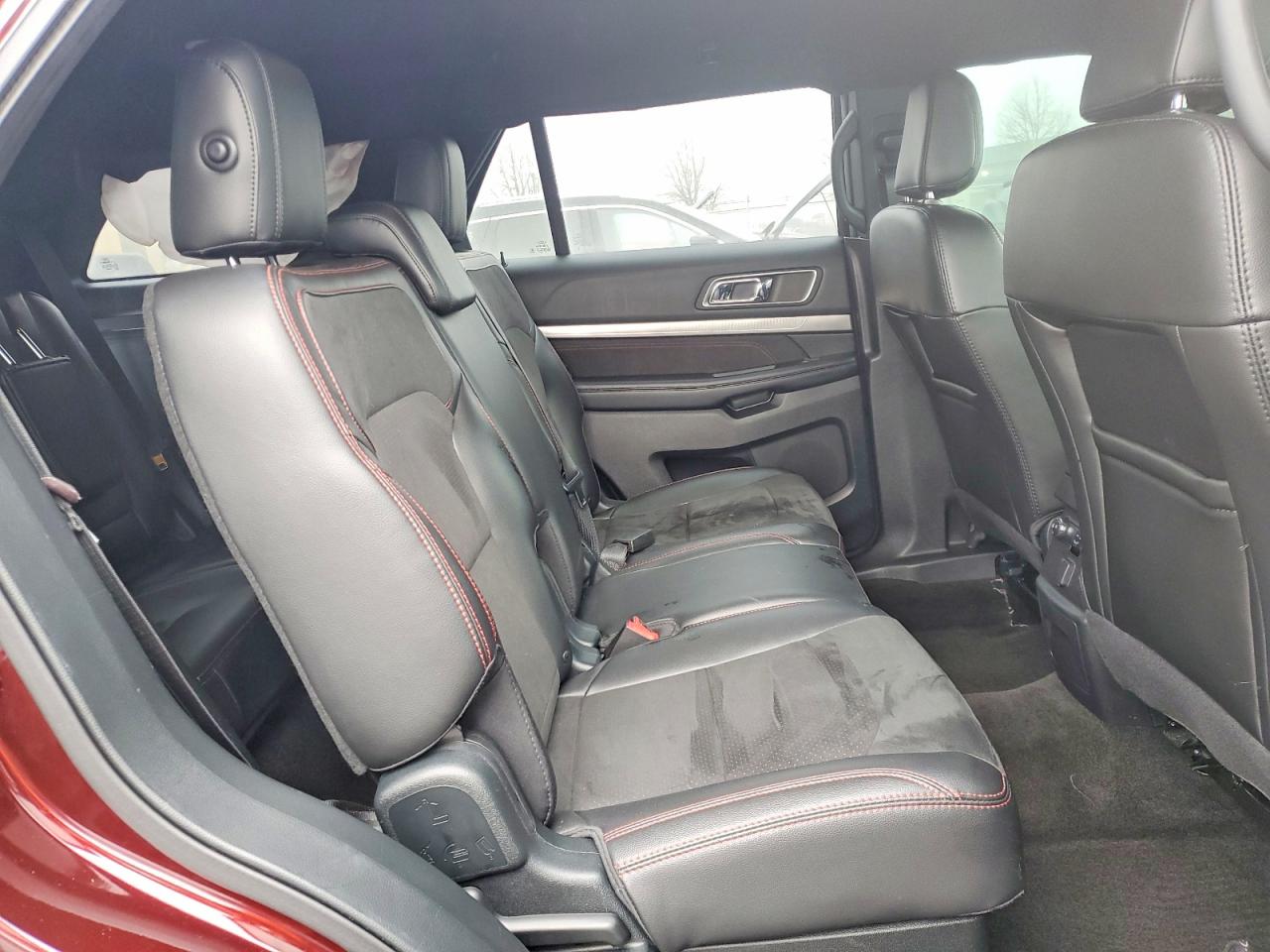 2018 FORD EXPLORER XLT photo 11