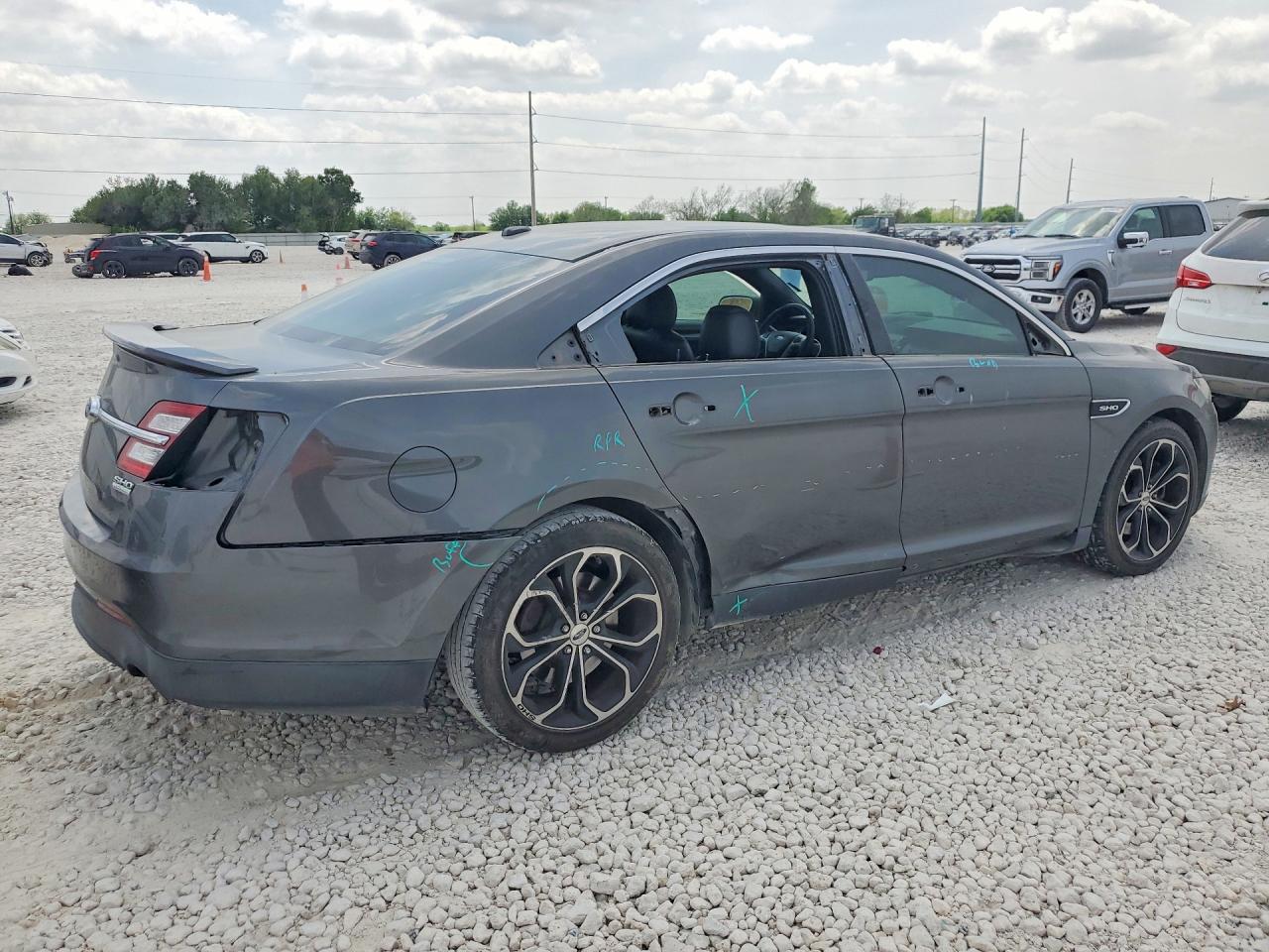 2015 FORD TAURUS photo 5