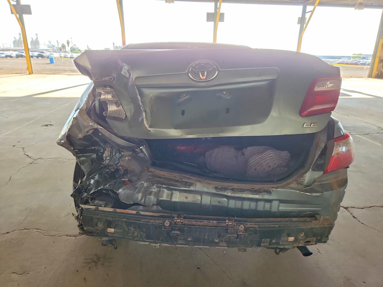 2009 TOYOTA CAMRY LE photo 11