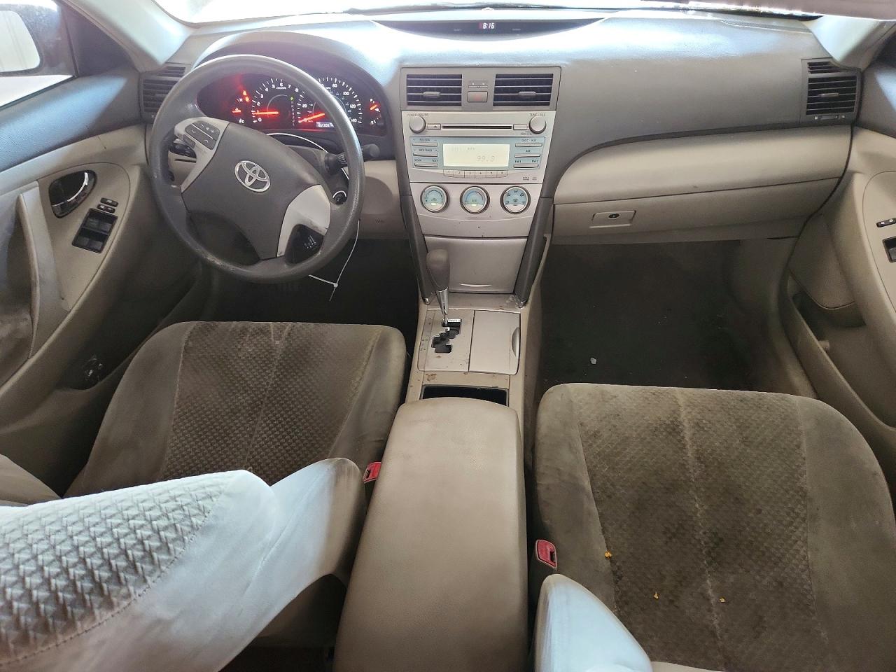 2009 TOYOTA CAMRY LE photo 15