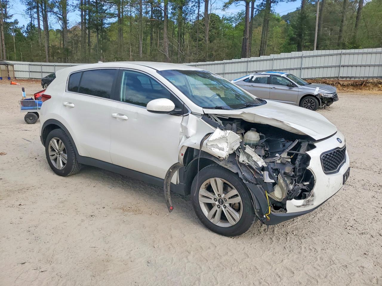 2018 KIA SPORTAGE LX photo 4