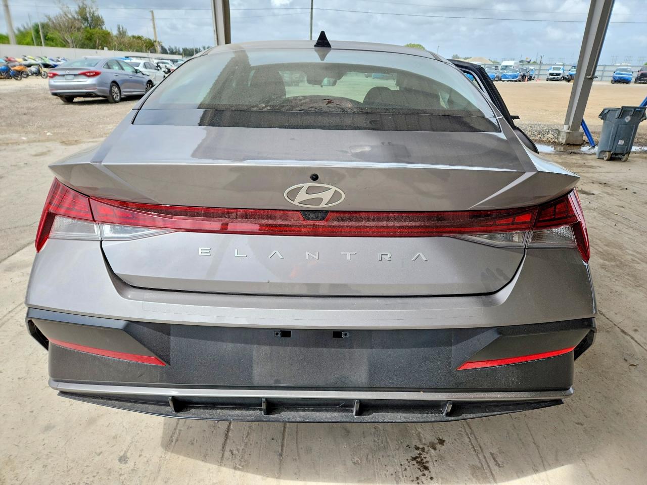 2025 HYUNDAI ELANTRA SEL CONVENIENCE photo 16