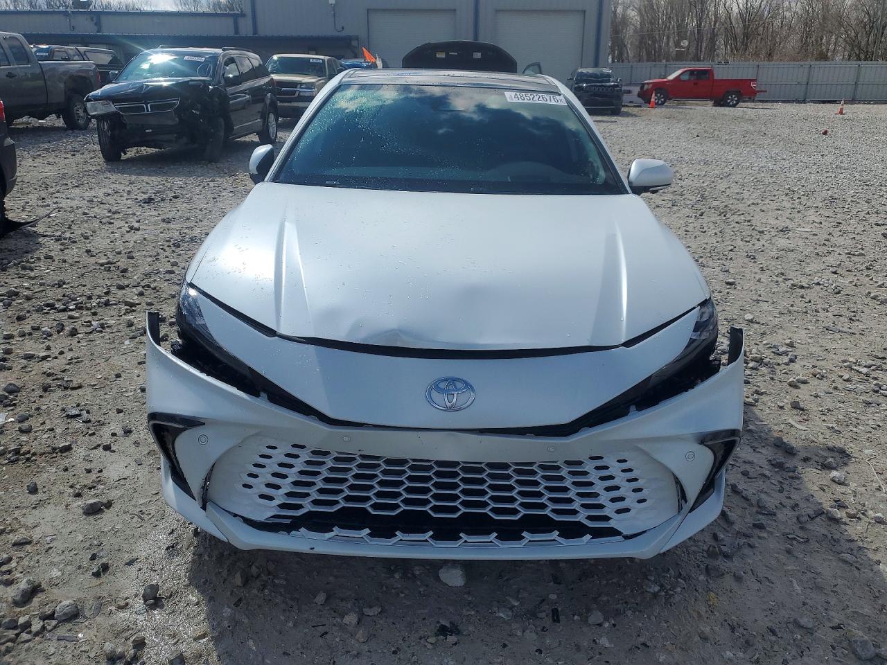 2025 TOYOTA CAMRY XSE photo 9