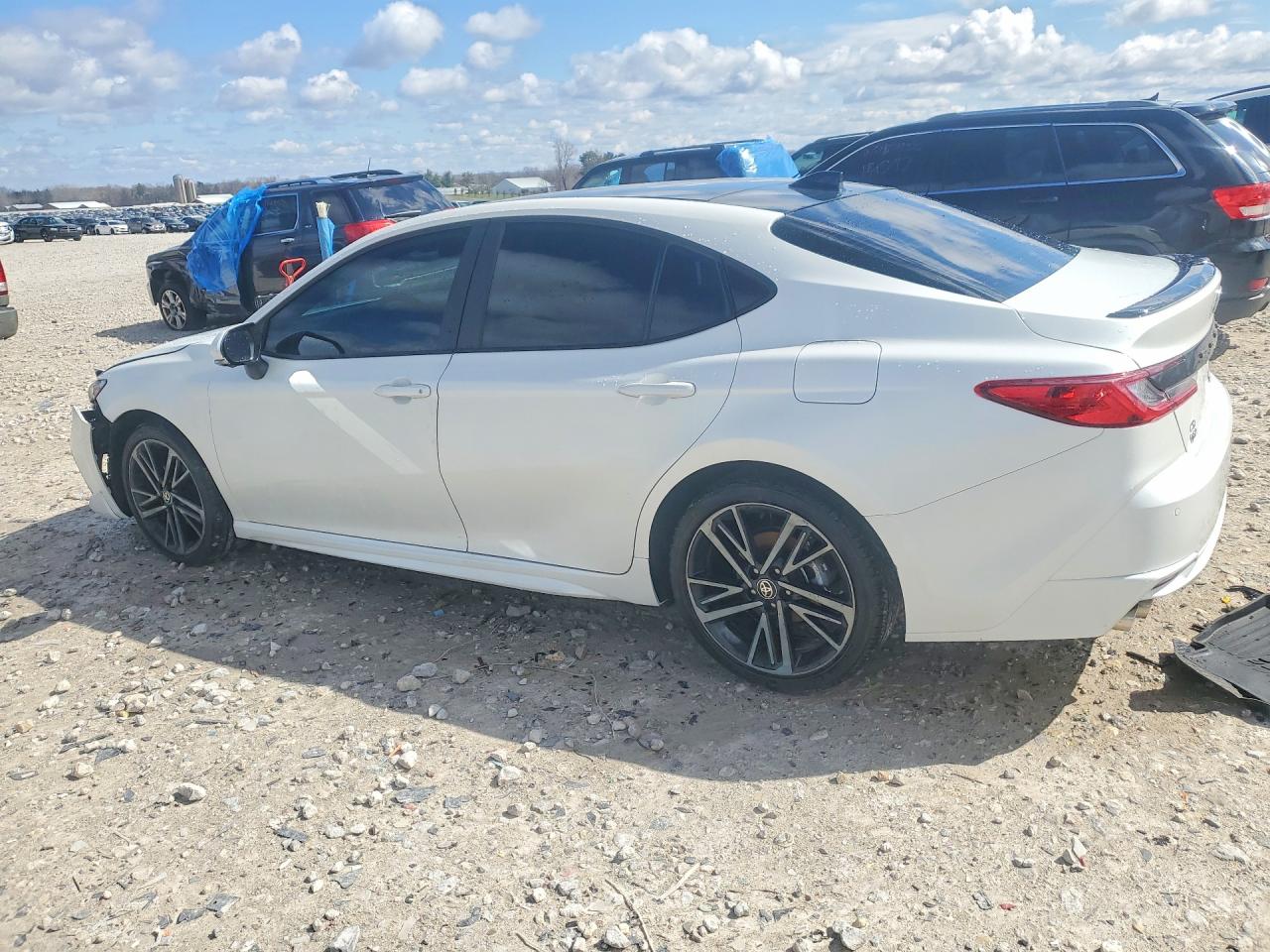 2025 TOYOTA CAMRY XSE photo 3