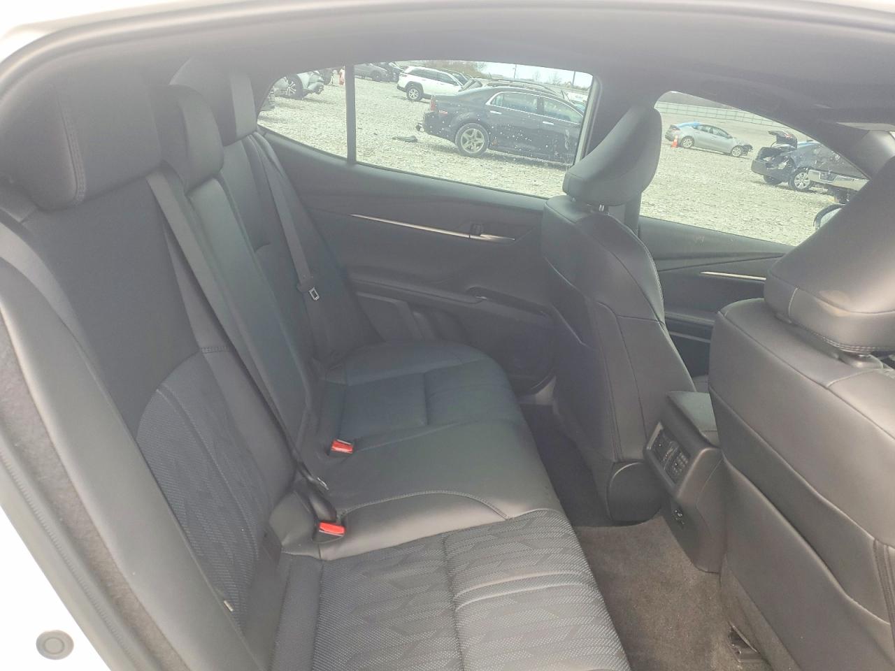 2025 TOYOTA CAMRY XSE photo 19