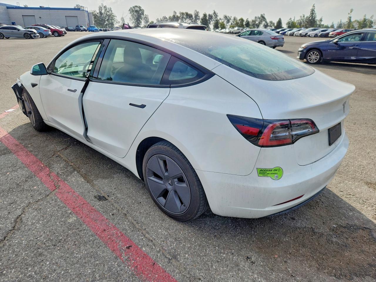 2023 TESLA MODEL 3 photo 4