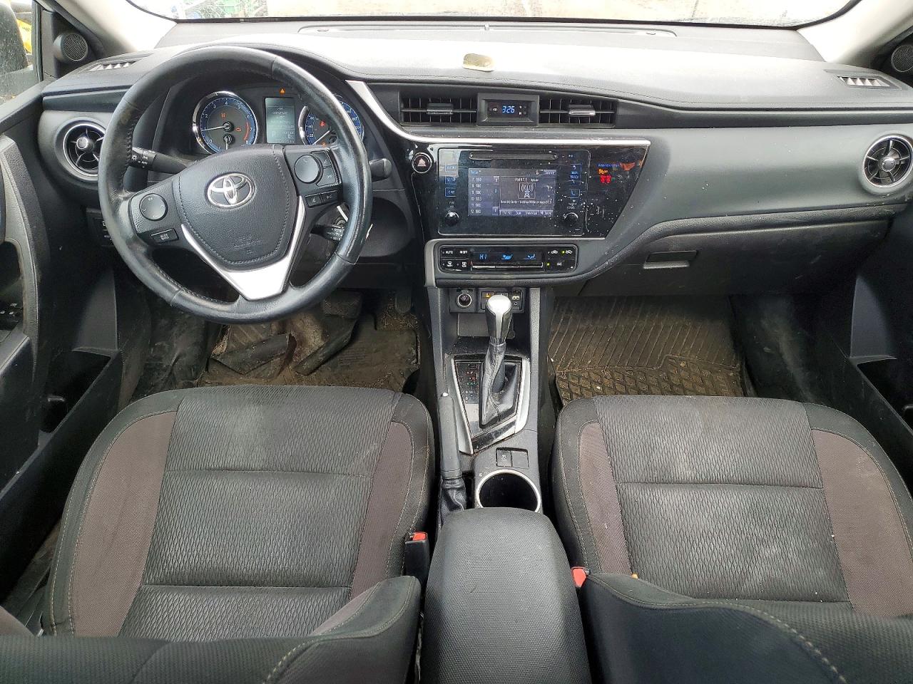 2019 TOYOTA COROLLA L photo 22