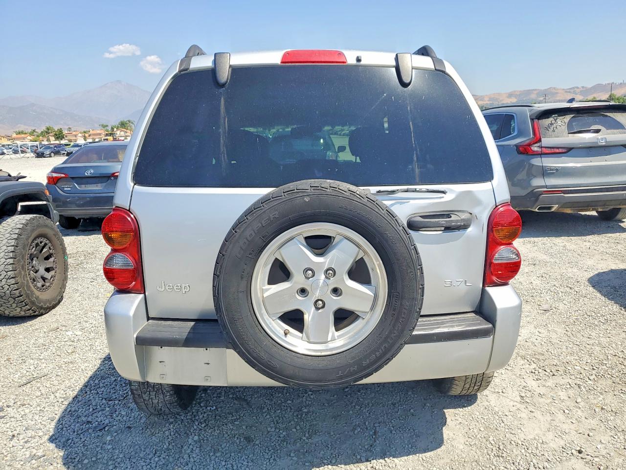 2003 JEEP LIBERTY photo 6