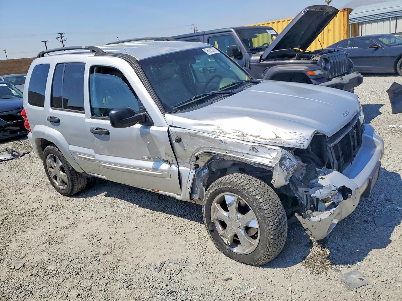 2003 JEEP LIBERTY photo 4