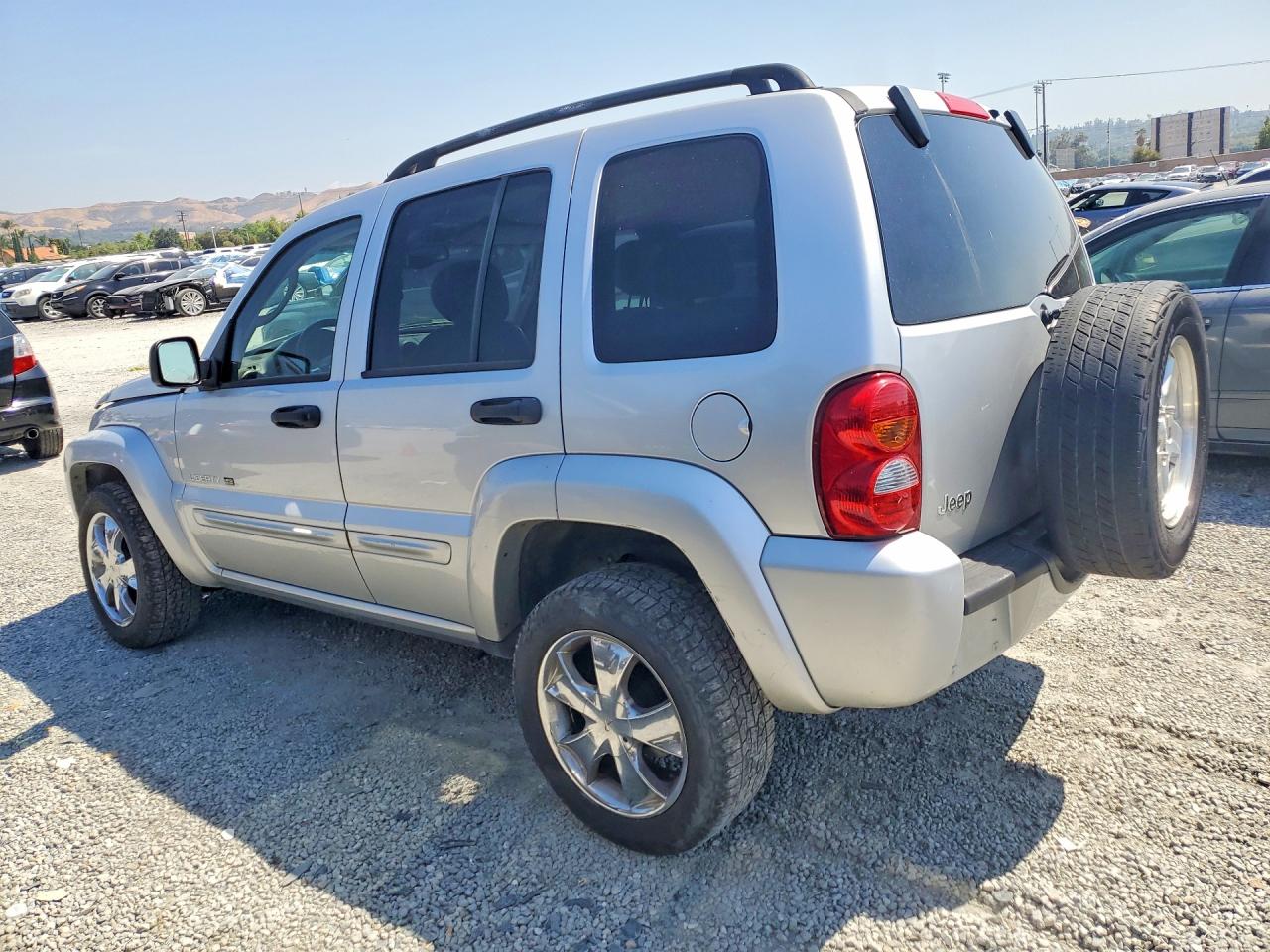 2003 JEEP LIBERTY photo 2