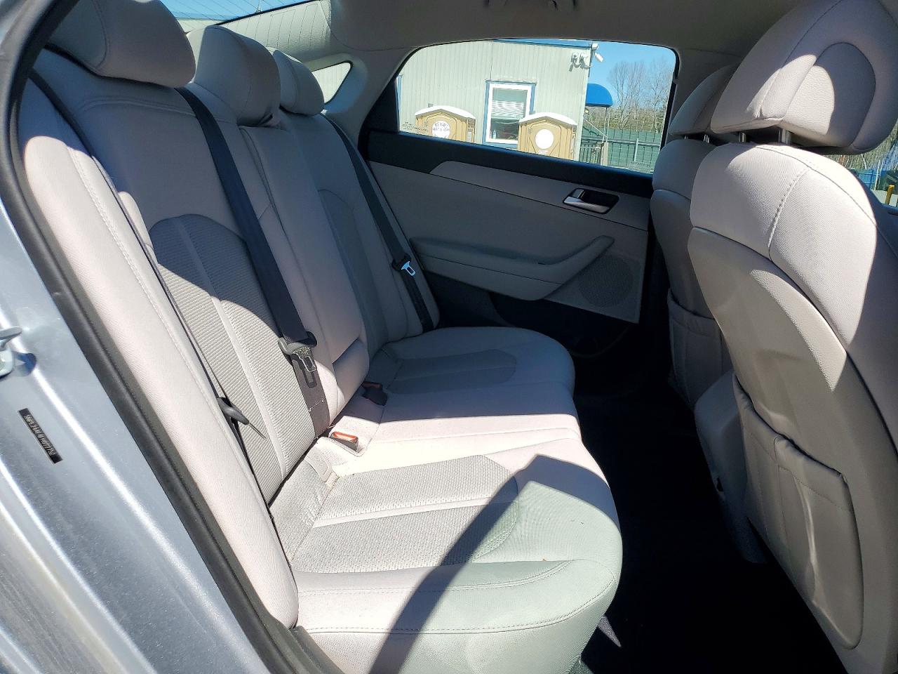 2015 HYUNDAI SONATA SE photo 10