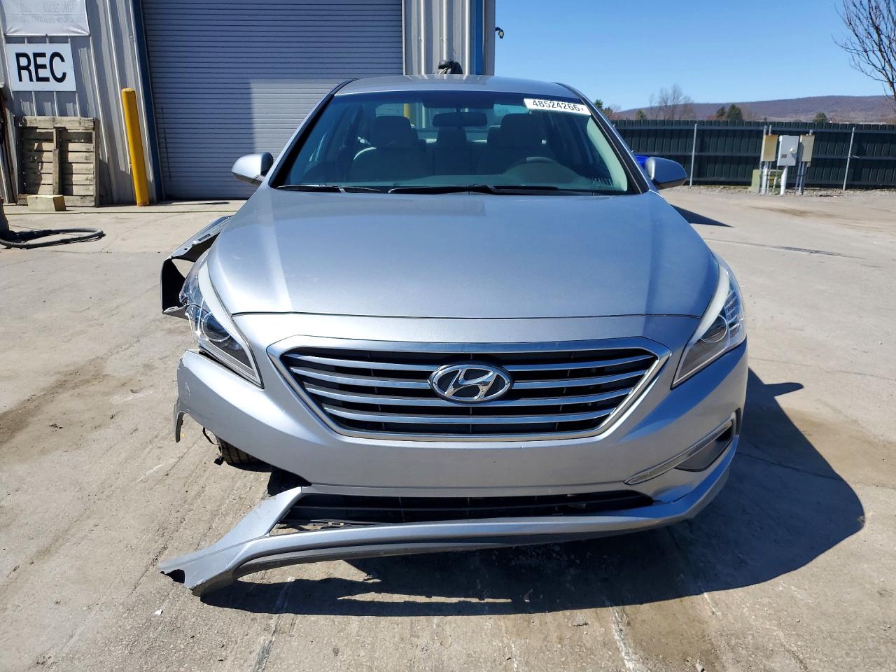 2015 HYUNDAI SONATA SE photo 5