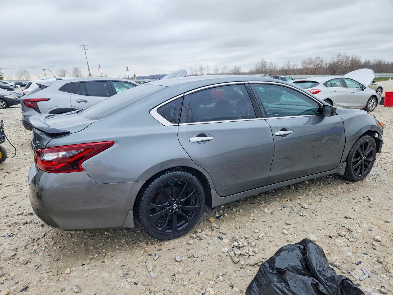 2017 NISSAN ALTIMA 2.5 SR photo 7