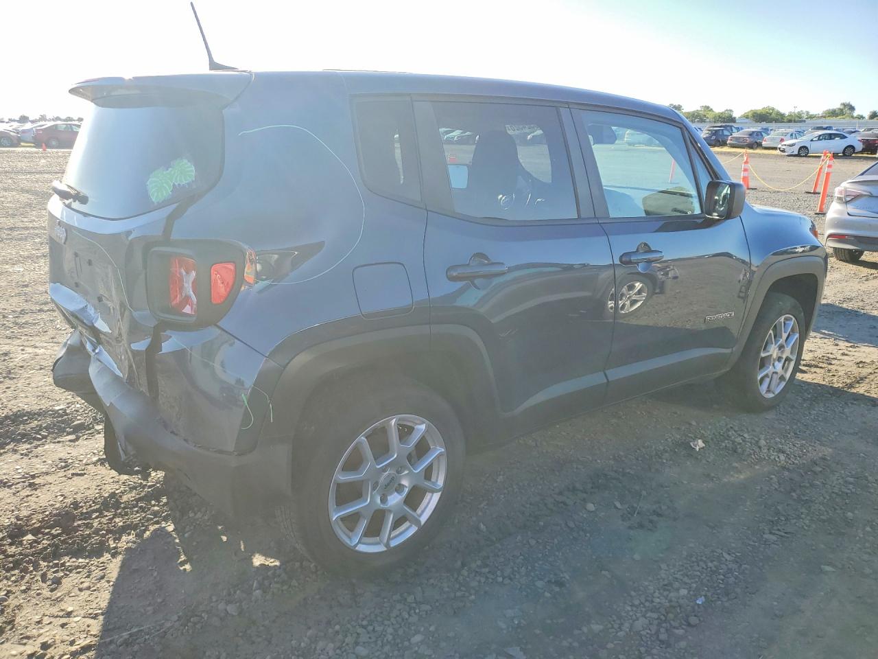 2023 JEEP RENEGADE LATITUDE photo 7