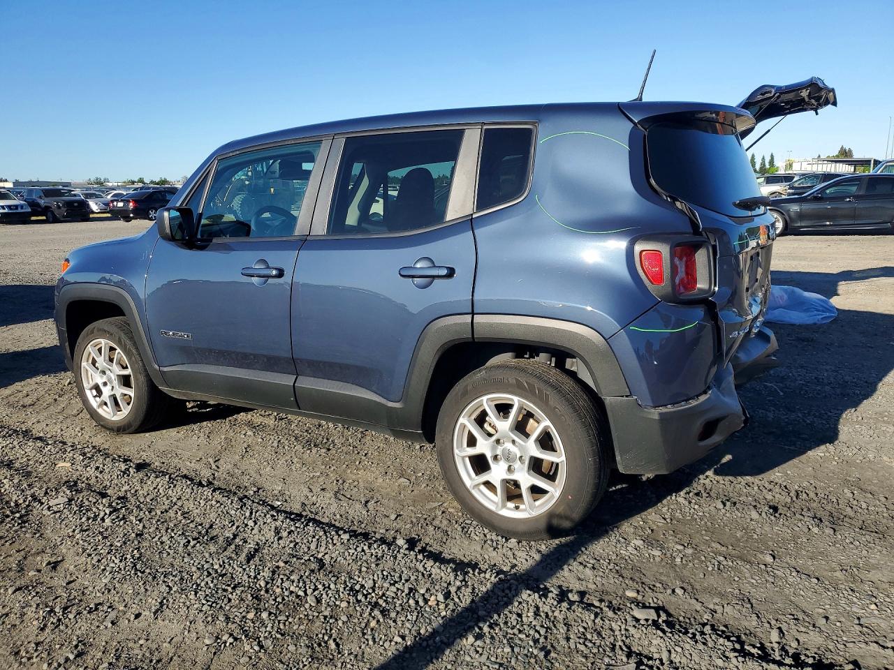 2023 JEEP RENEGADE LATITUDE photo 4