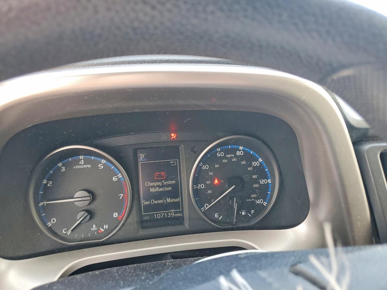 2018 TOYOTA RAV4 LE photo 17