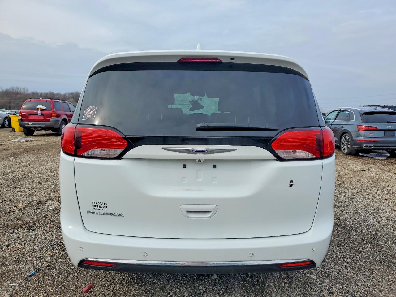 2019 CHRYSLER PACIFICA TOURING L photo 11