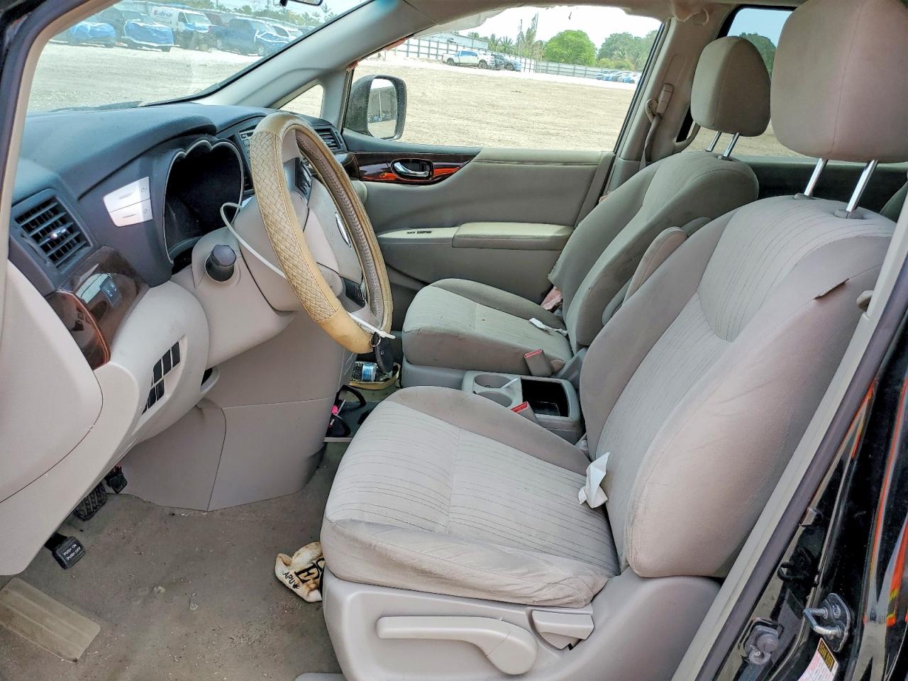 2015 NISSAN QUEST 3.5 SV photo 13